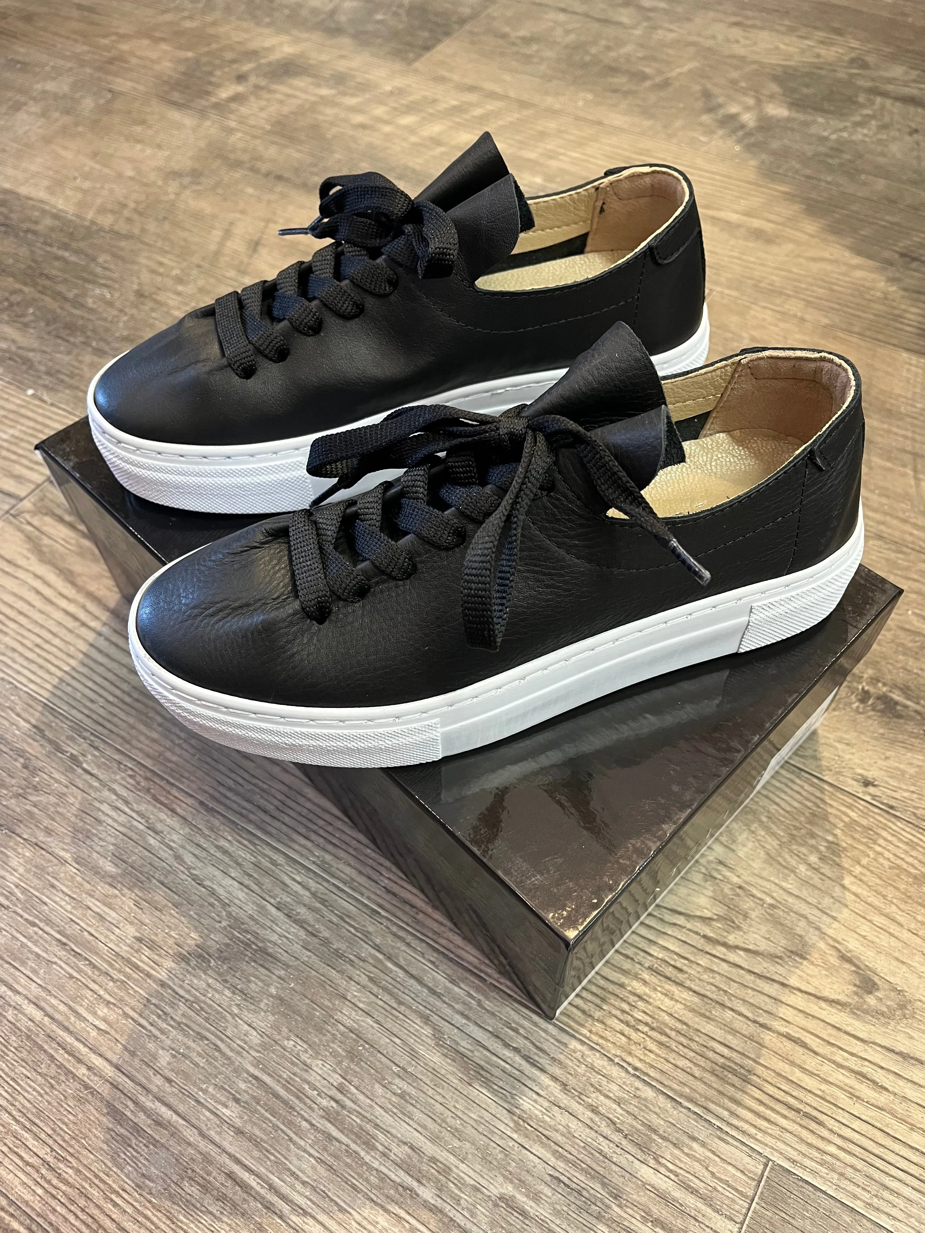 Ateliers 23038 Platform Leather Sneaker
