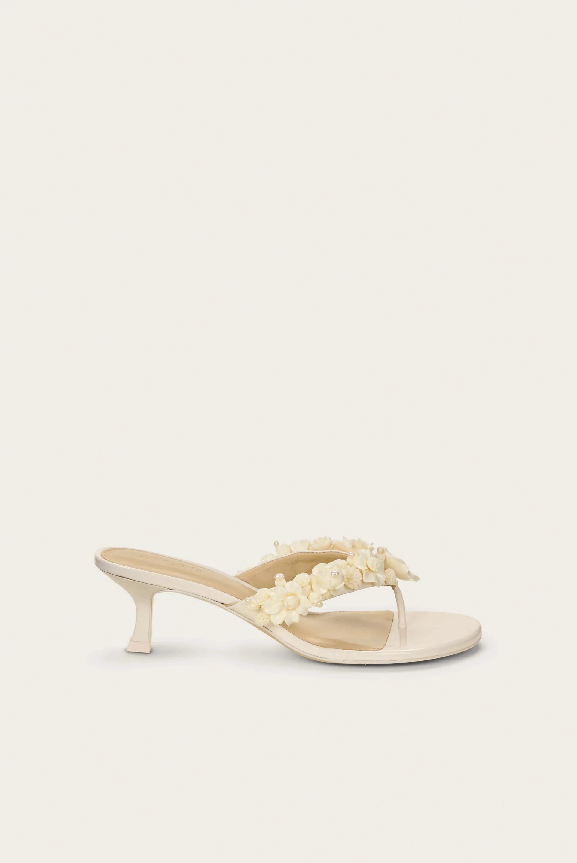 Avery Sandal  - Ivory