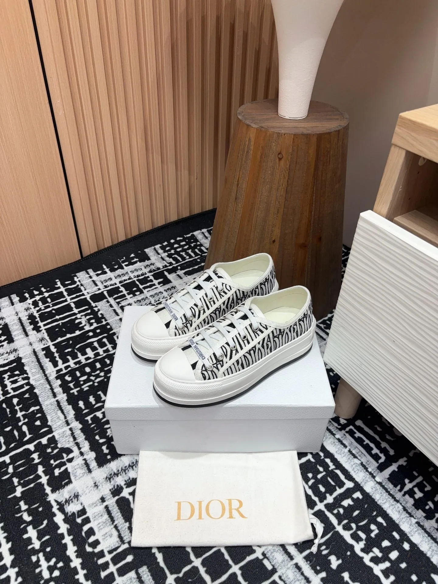 CD Walk'n'Dior Platform Sneaker Black Miss Canvas