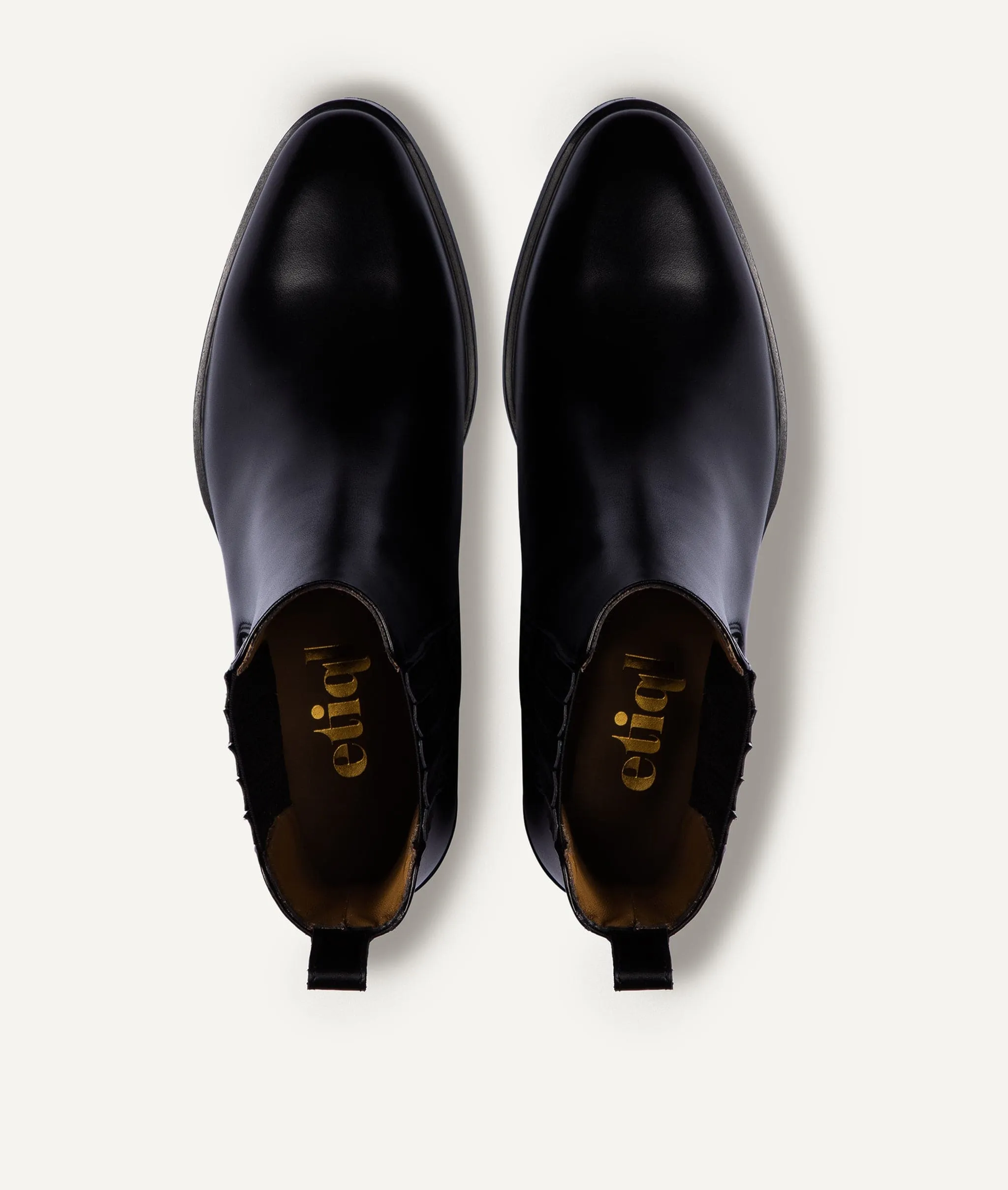 Chelsea Bootie in Calf Leather