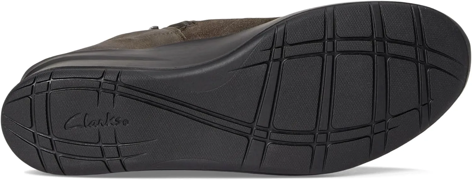 Clarks Women's Suttyn Rae Chelsea Boot
