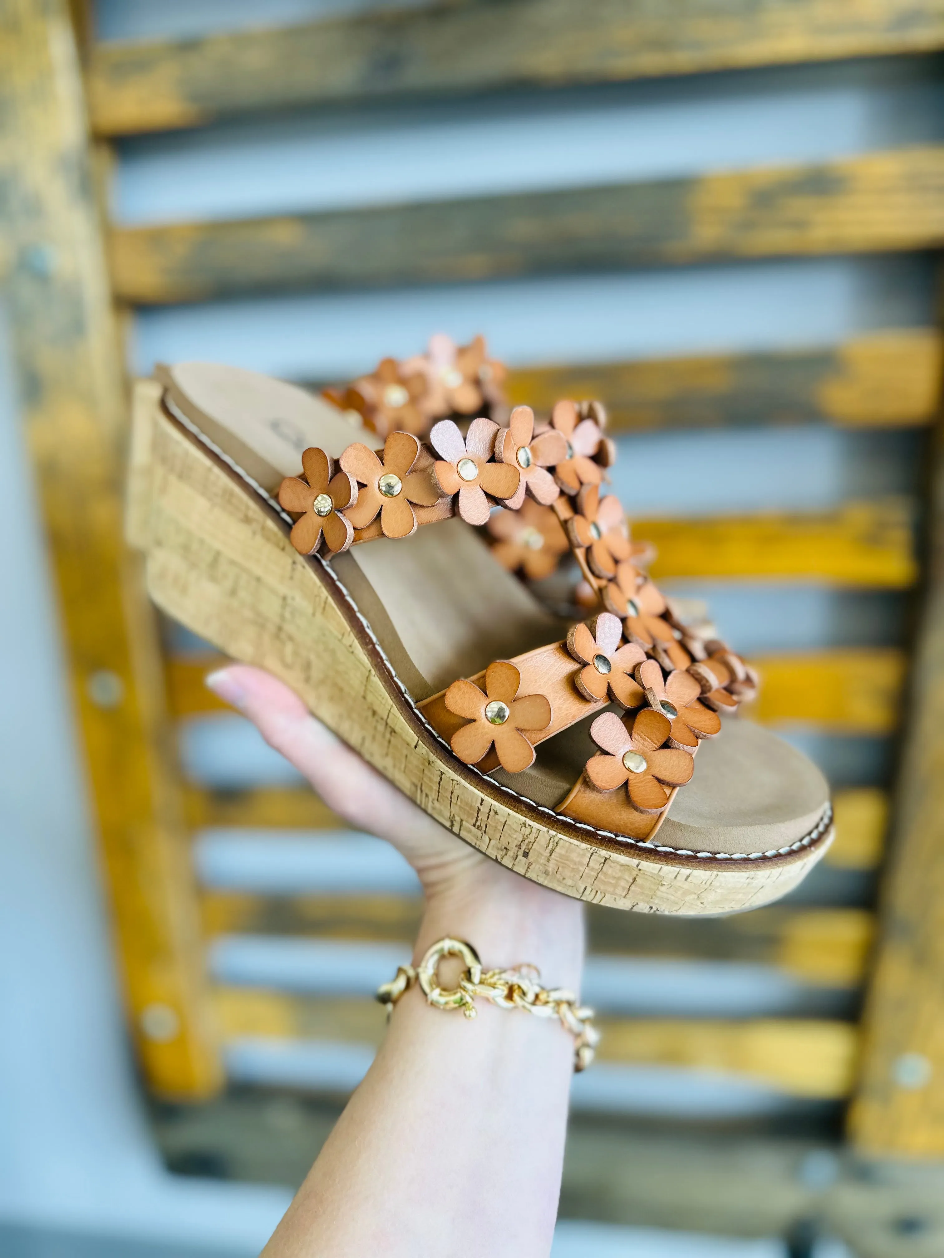 Cognac Mic Drop Wedge
