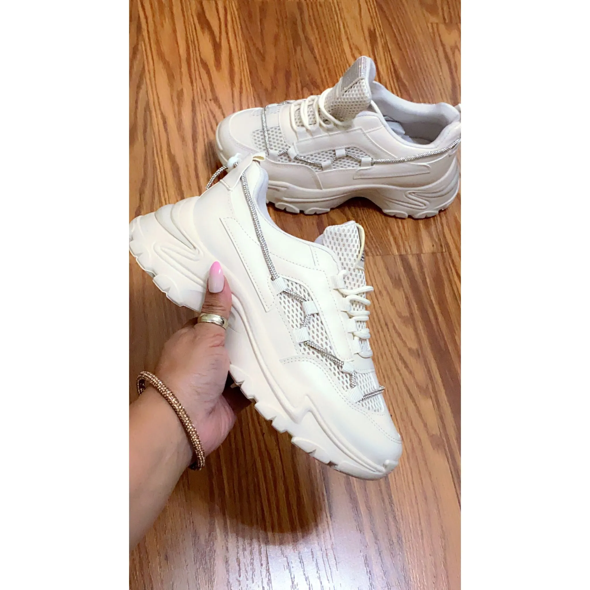 CUTSEY Fall Rhinestone Rope Beige Sneaker