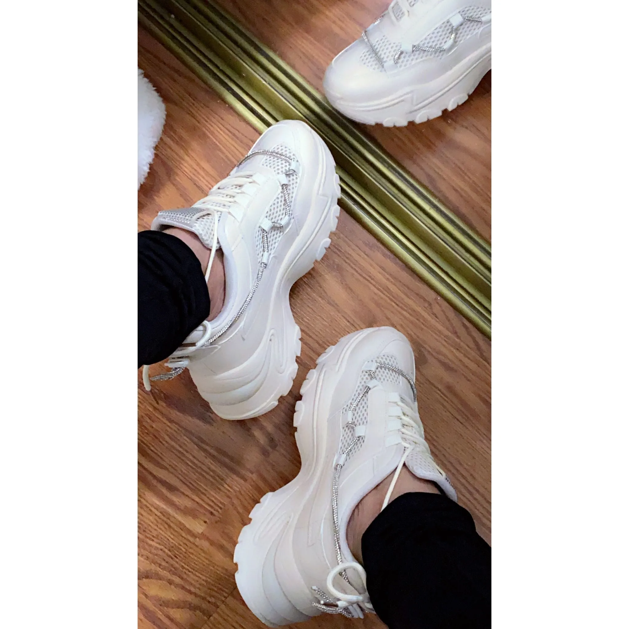 CUTSEY Fall Rhinestone Rope Beige Sneaker