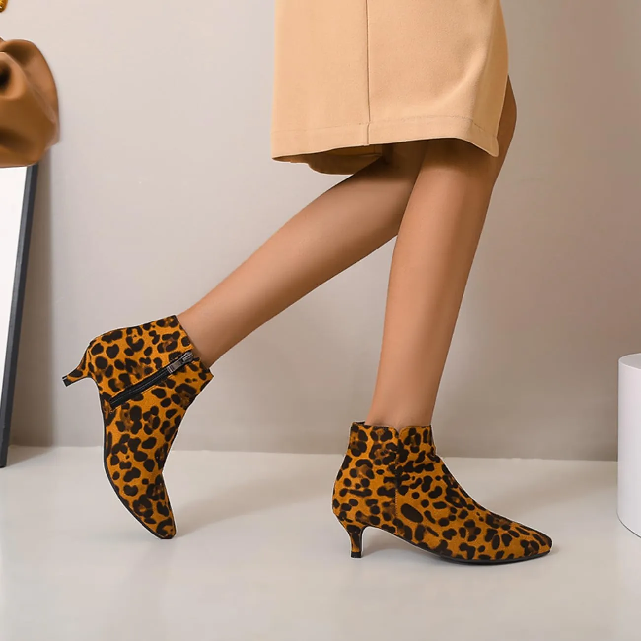 Fashion Women Leopard Ankle Boots Kitten Heel Pointed Toe Zipper Office Booties