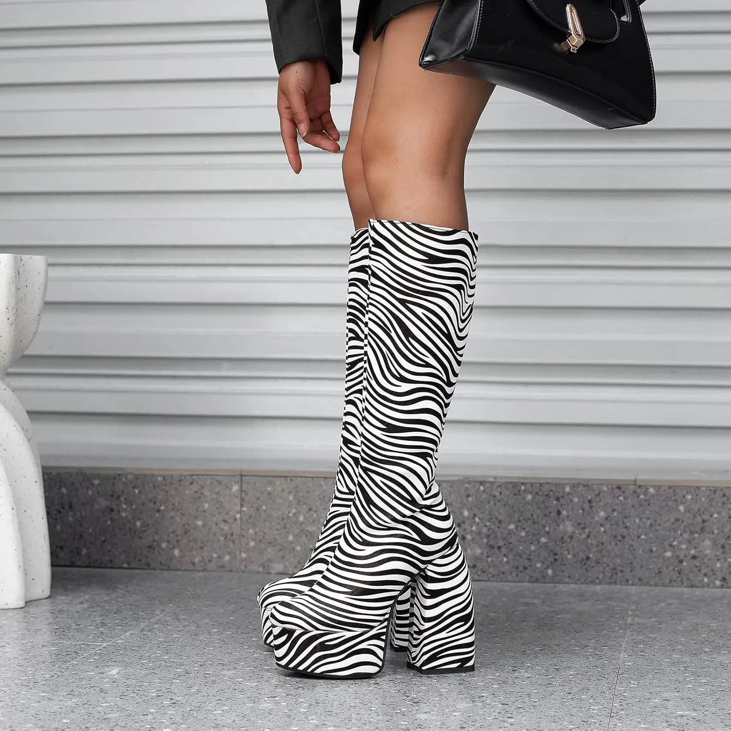 Gicoiz Women Round Toe Knee High Chunky Heel Riding Boots
