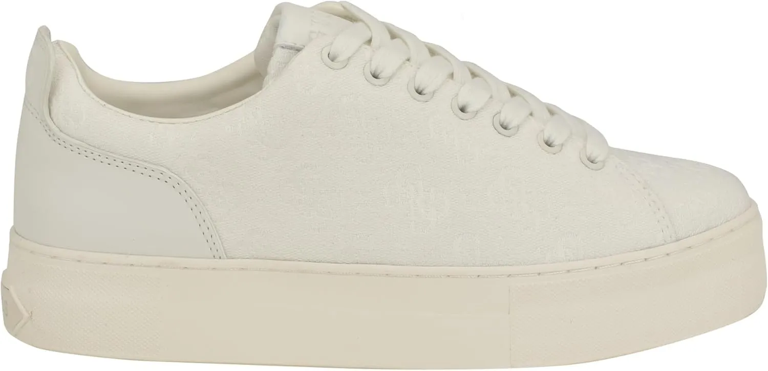 GUESS Women's Giaa6 Sneaker