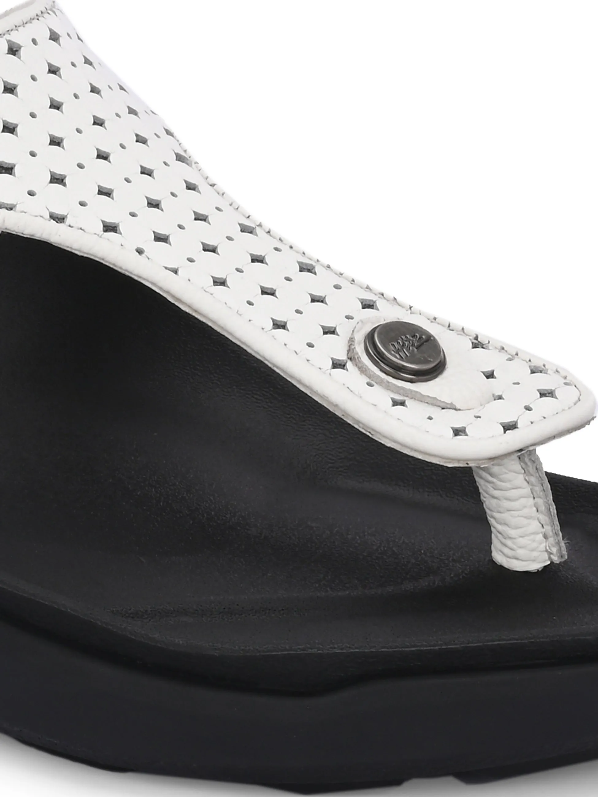 Hitz Men's White Leather Casual Daily Wear Buckle Slipper