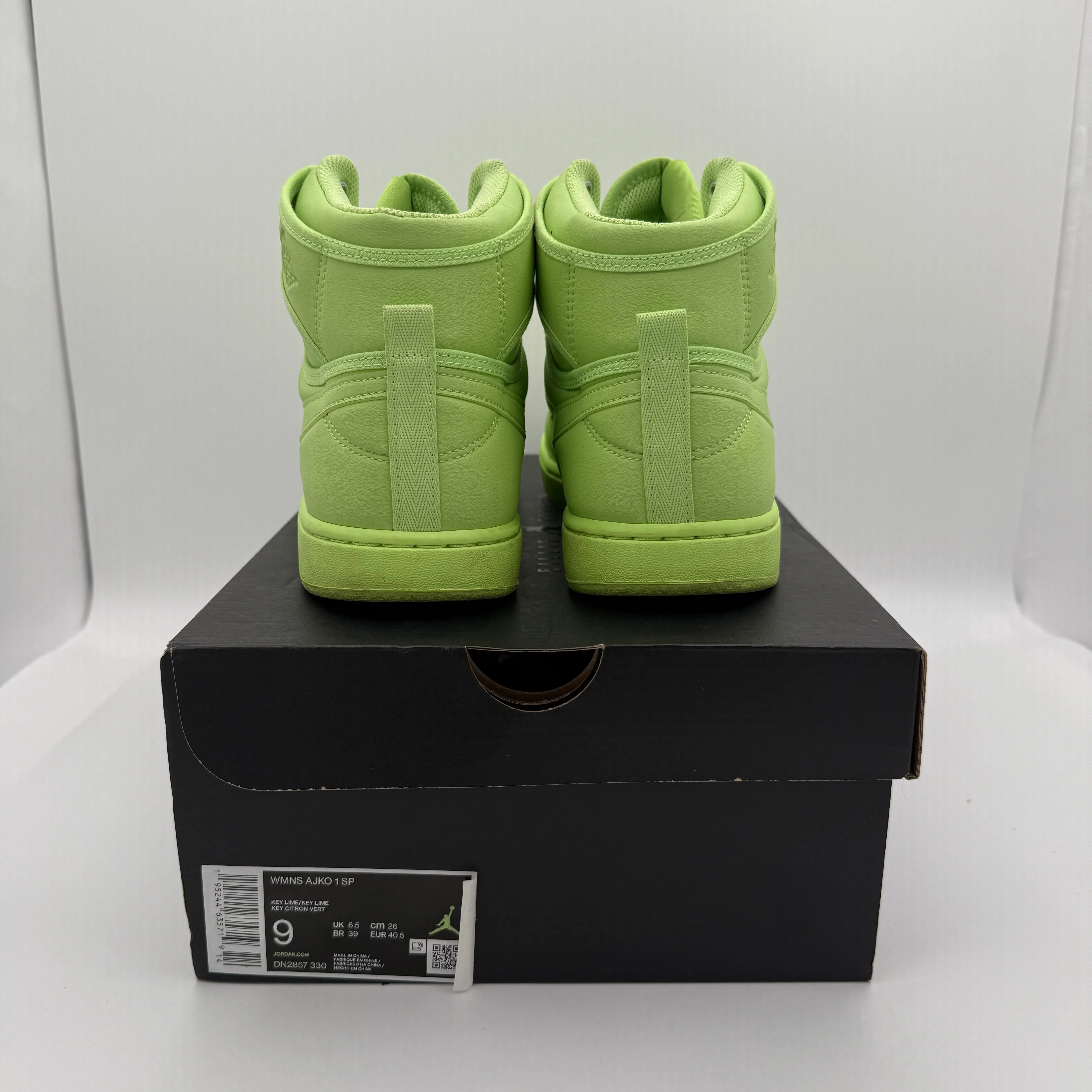Jordan 1 Retro AJKO Billie Eilish Ghost Green (Women's) *pre-owned* (SIZE 9W)