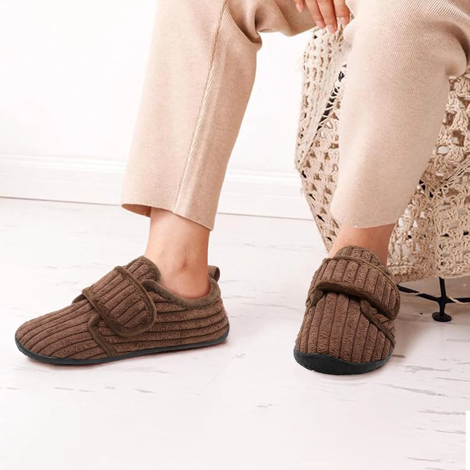 L-RUN Barefoot Womens & Men Soft House Slippers - Lightweight Indoor & Outdoor Slippers - Adjustable Home Shoes