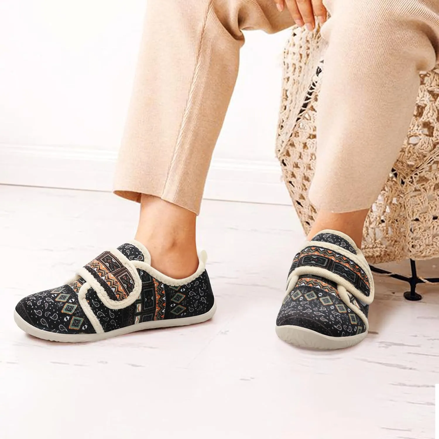 L-RUN Barefoot Womens & Men Soft House Slippers - Lightweight Indoor & Outdoor Slippers - Adjustable Home Shoes
