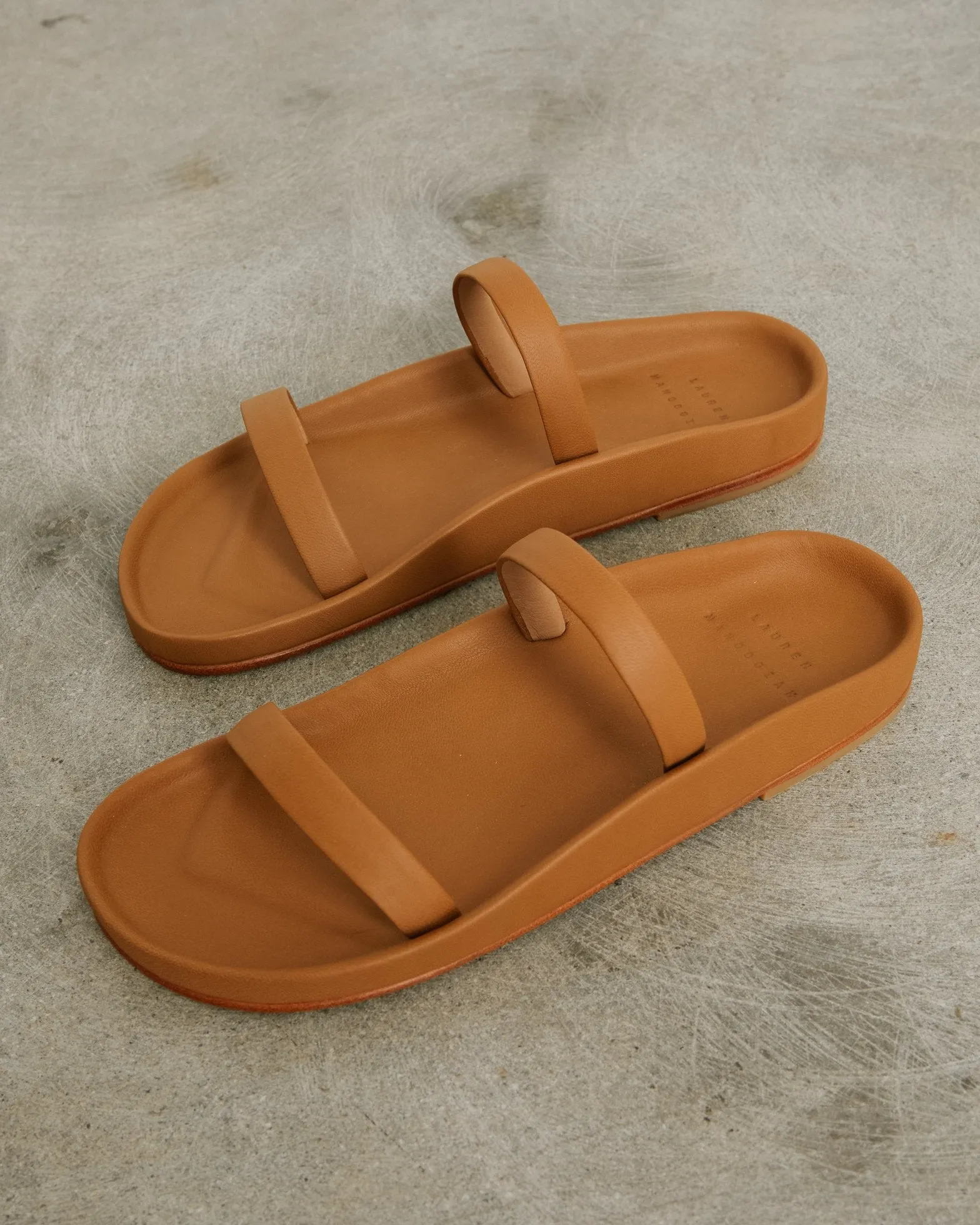 Line Sandal in Saddle
