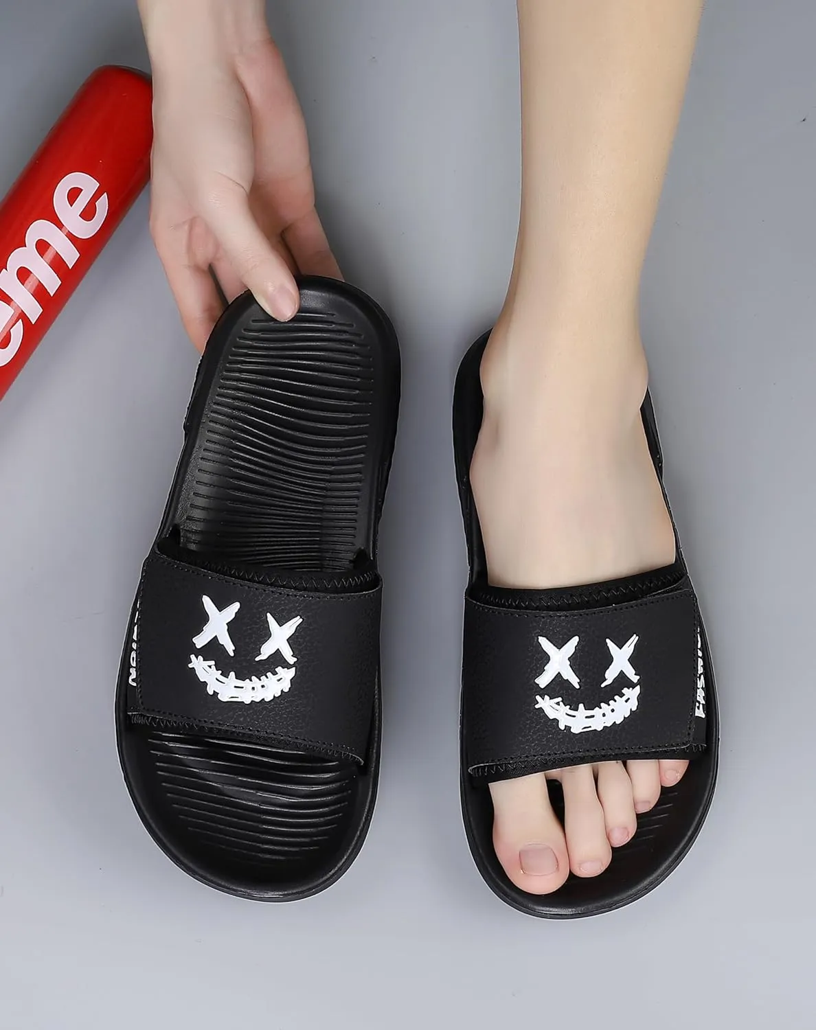 Men's Cartoon Smiling Stylish Terrace Slippers - Soft Indoor/outdoor Universal Terrace Breathable Slippers