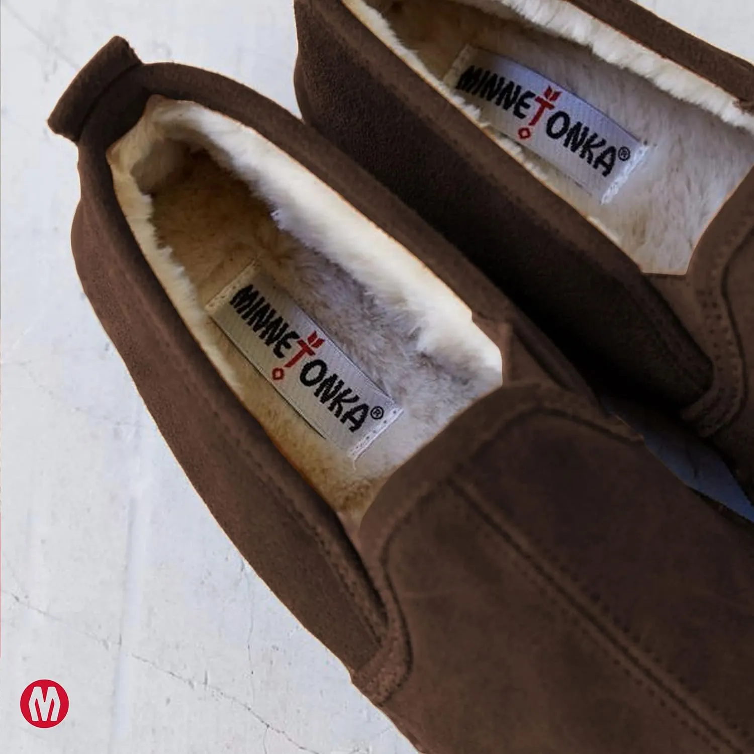 Minnetonka Men's Pile-Lined Romeo Slipper