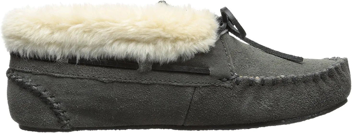 Minnetonka Women's Chrissy Slipper Bootie