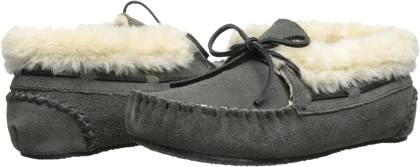 Minnetonka Women's Chrissy Slipper Bootie