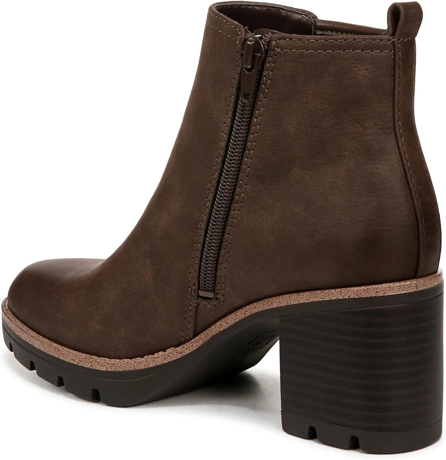 Naturalizer Women's Madalynn Gore Lug Sole Heeled Ankle Bootie