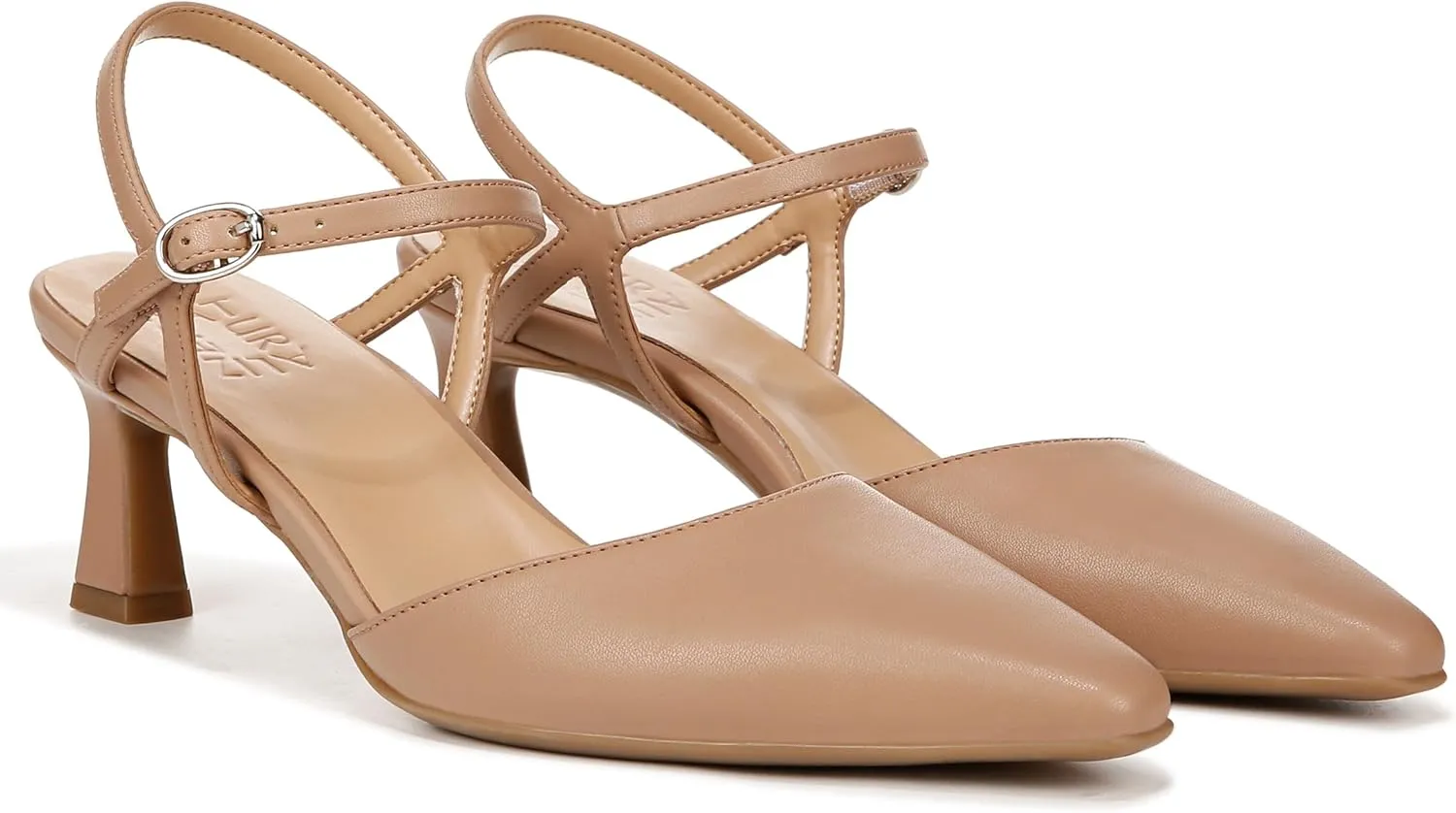 Naturalizer Women's Tara Kitten Heel Dress Shoe