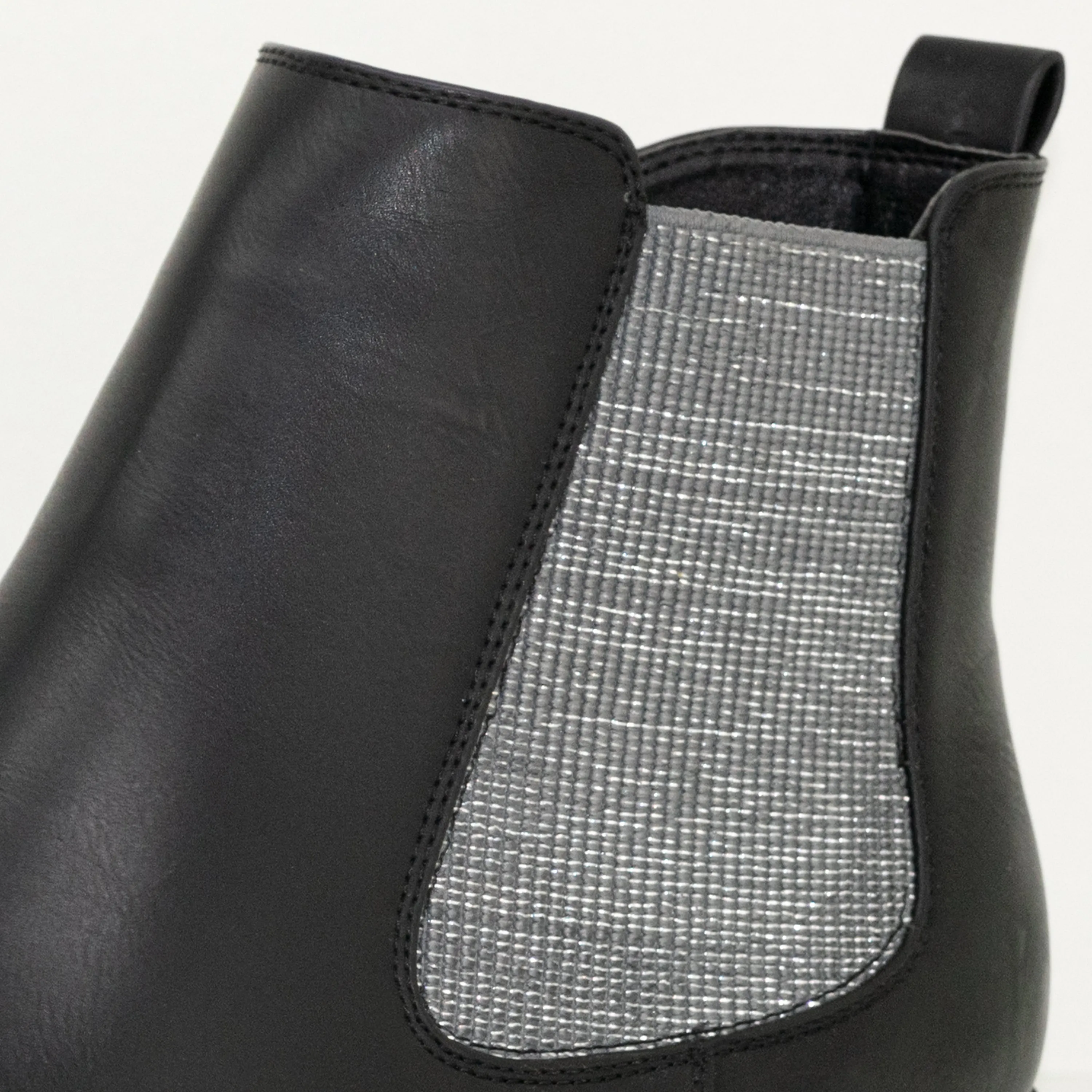 Sabine in schwarz - Damen Stiefelette