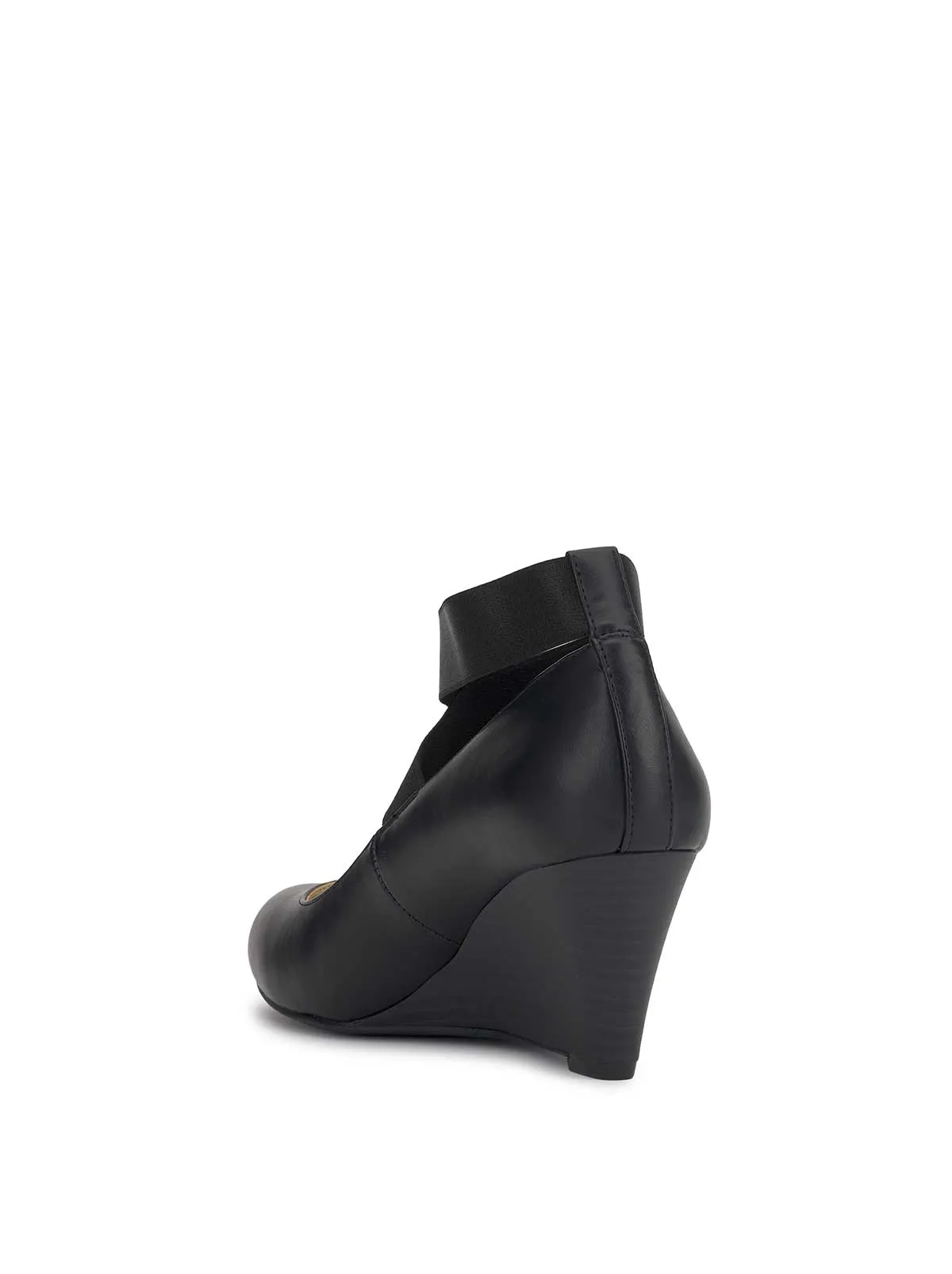 Saedra Wedge in Black