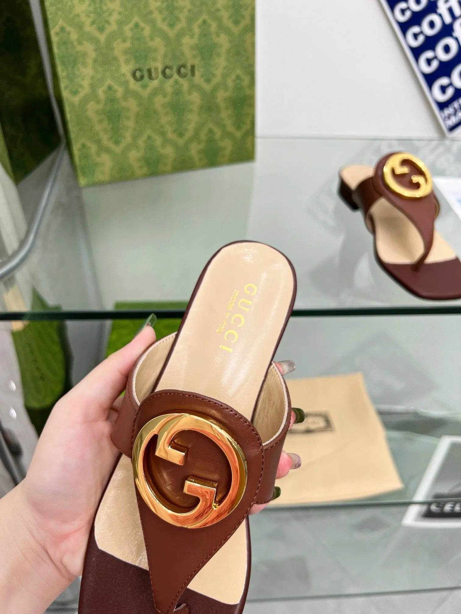 SE1033 Women's Gucci Blondie thong sandal / Size5-11