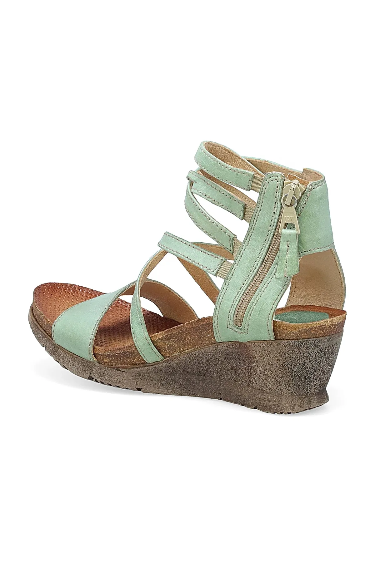 Shay Sandal
