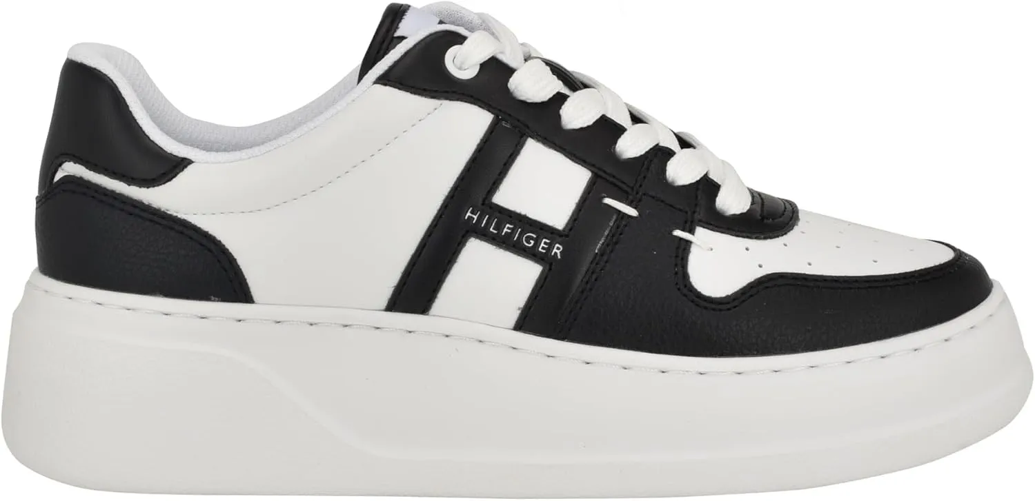 Tommy Hilfiger Women's Giahn Sneaker