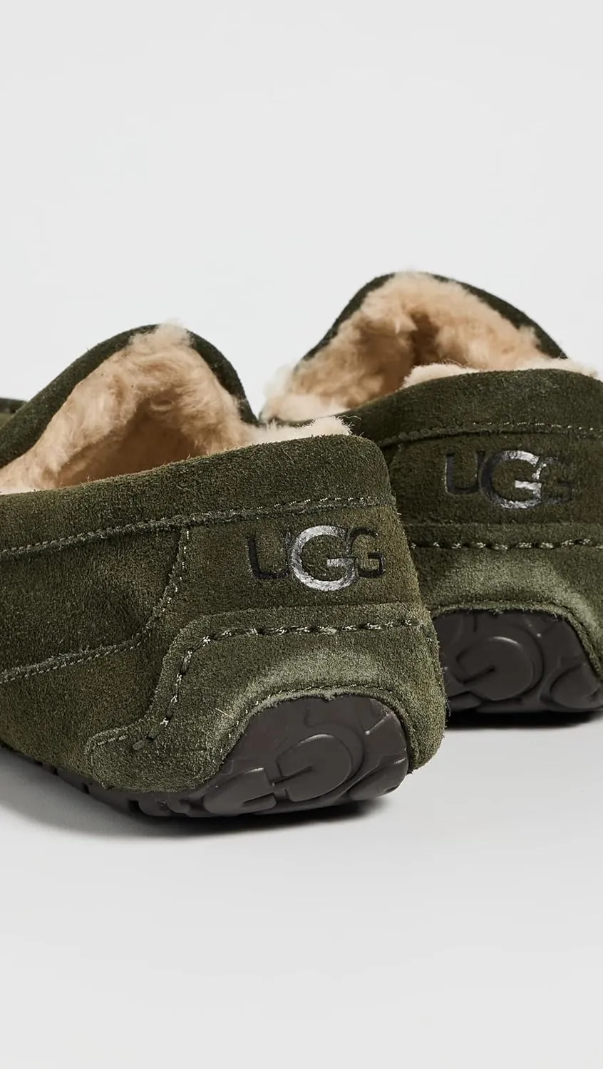 UGG Men's Ascot Slipper