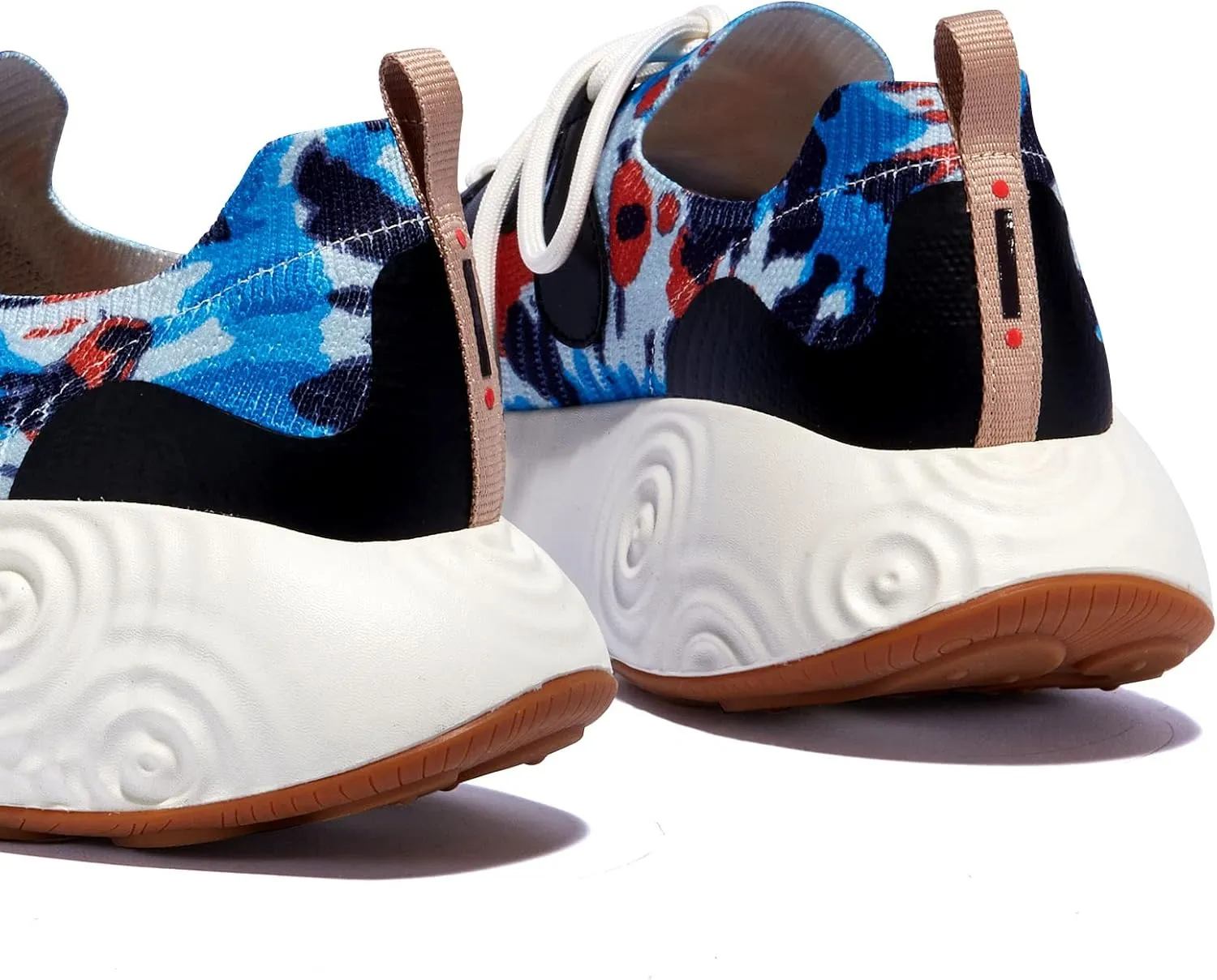 UIN Men's Platform Walking Shoes Casual Comfortable Art Painted Travel Fashion Sneaker Brava
