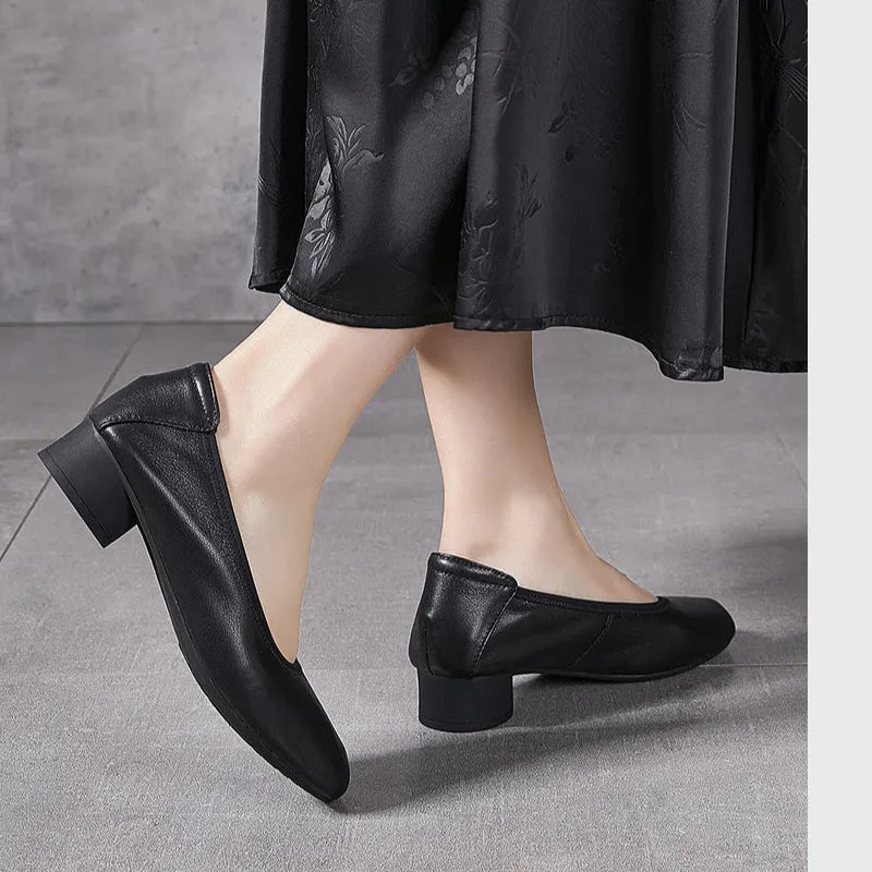 Women's Leather Round Toe Mid Heel Comfortable Soft Leather Glove Pump