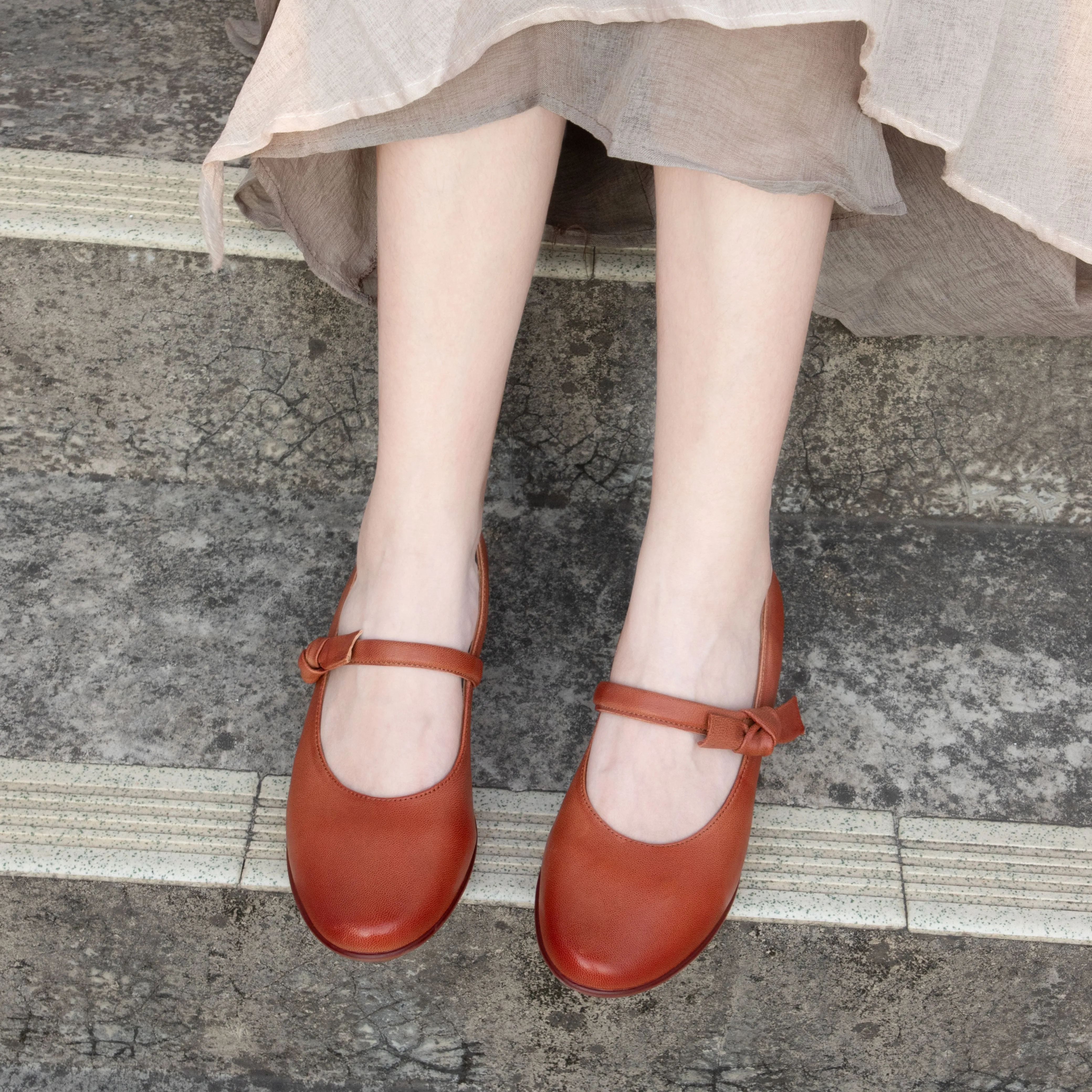 Womens Round Toe Handmade Literary Low Heel Mary Jane Shoes